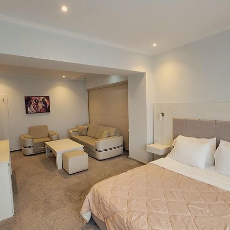 Hotel Enkelana Pogradec Ngoại thất bức ảnh