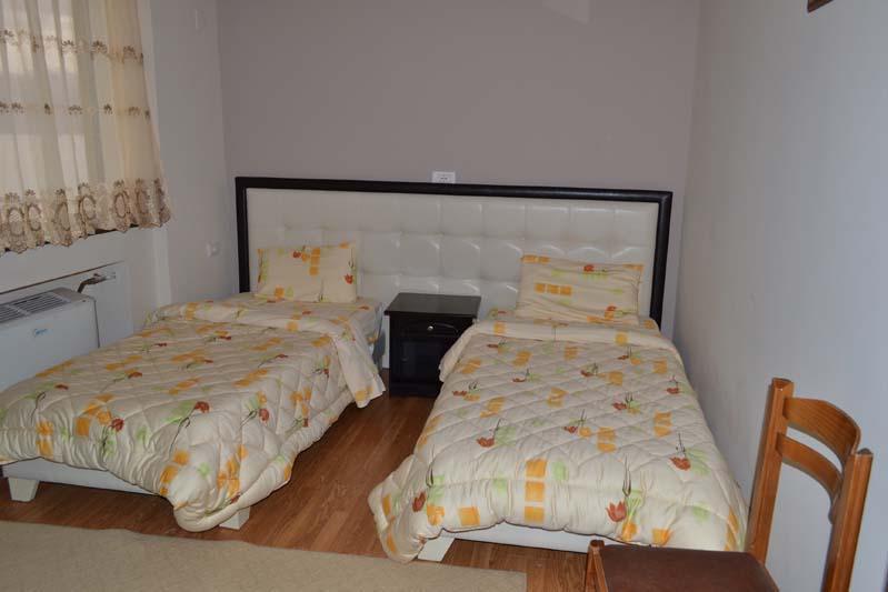 Hotel Enkelana Pogradec Ngoại thất bức ảnh