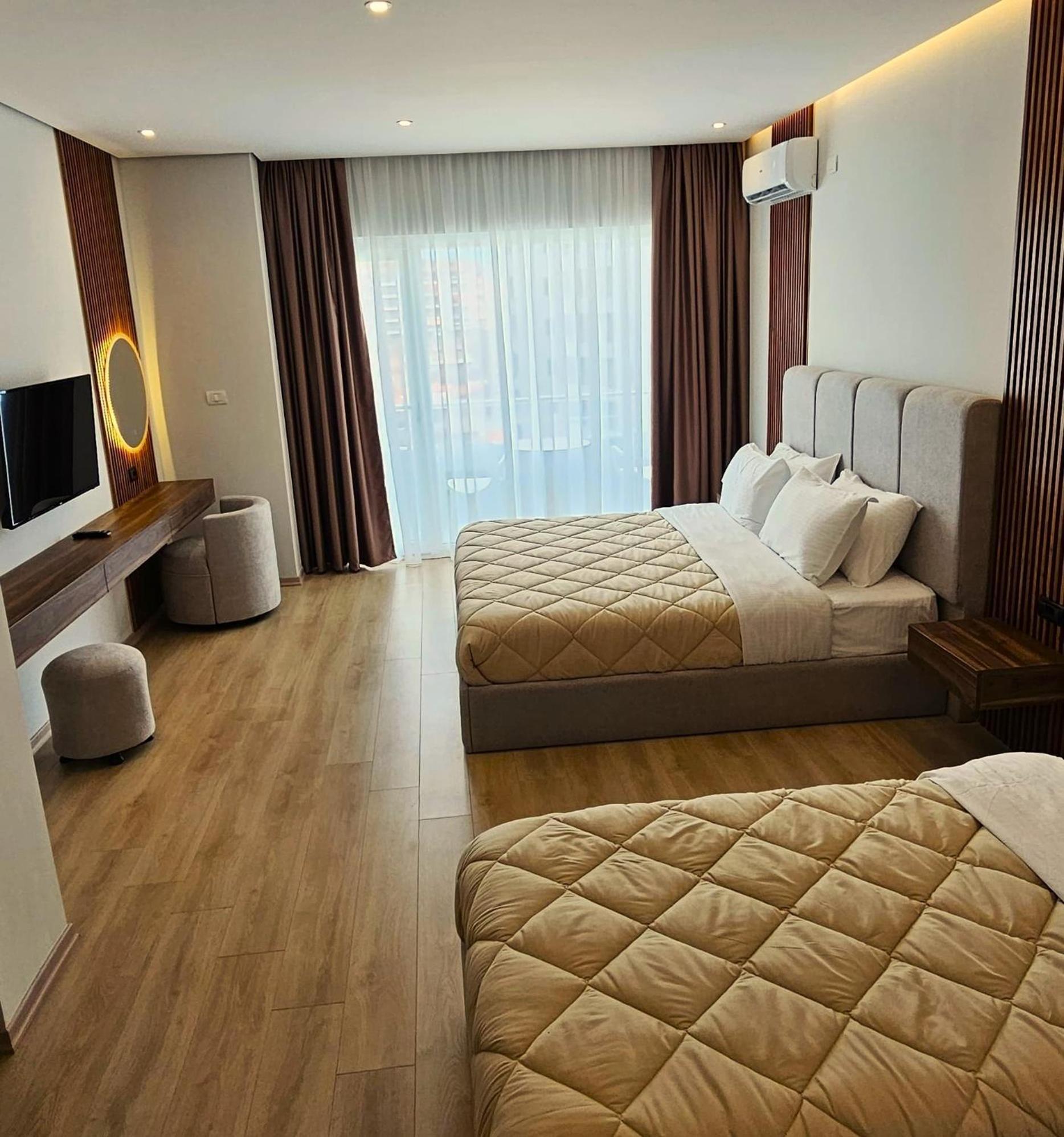 Hotel Enkelana Pogradec Ngoại thất bức ảnh